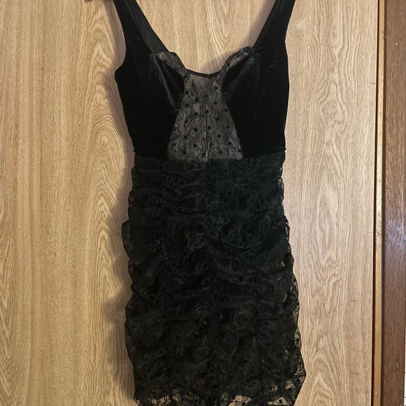 NWT For Love & Lemons Jourdan Velvet Mini Dress - Picture 4 of 14